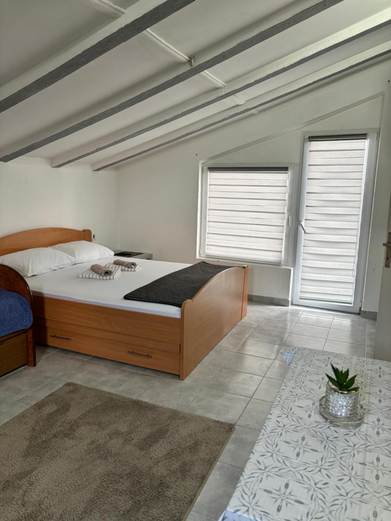 Apartman Sava Ni Kültér fotó